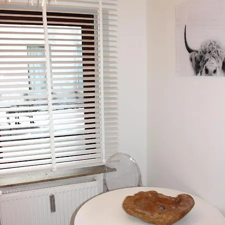 A-partment • Urban Living • - Ehrenfeld *